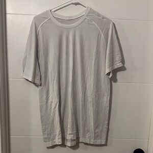 Men’s Lulu Lemon Metal Vent Tech Short Sleeve Shirt